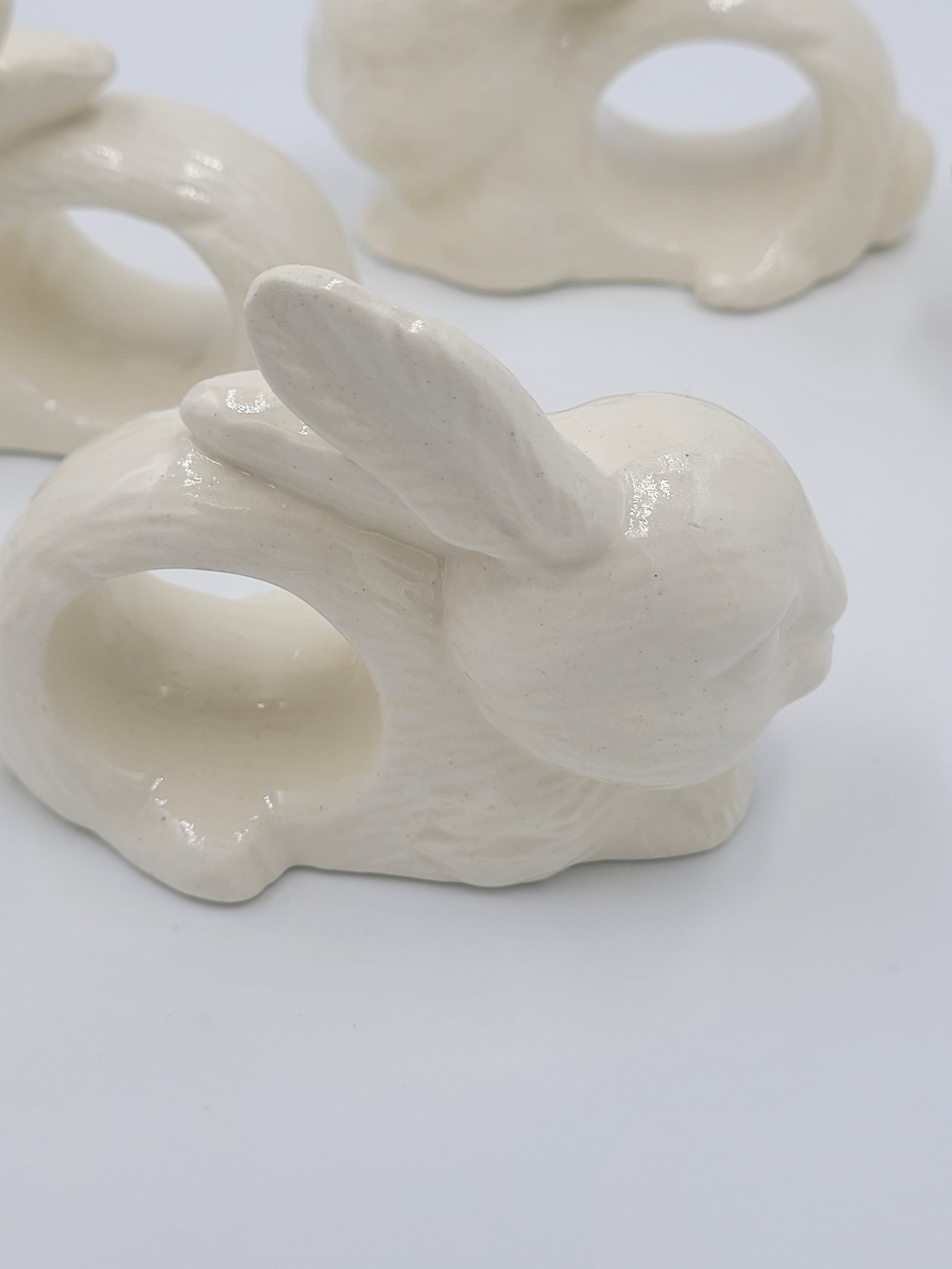 1990s Farmhouse Glazed White Ceramic Bunny Napkin Rings-Set of 4 - 3