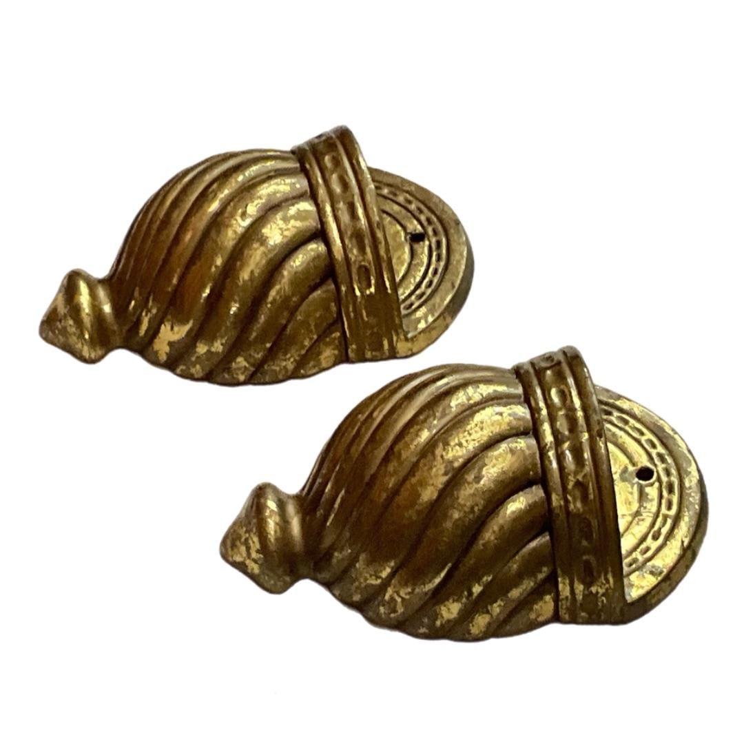 Two Gold Wall Pockets - Opulent Gilded Decor - 2