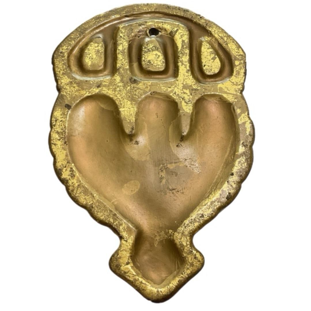 Two Gold Wall Pockets - Opulent Gilded Decor - 4