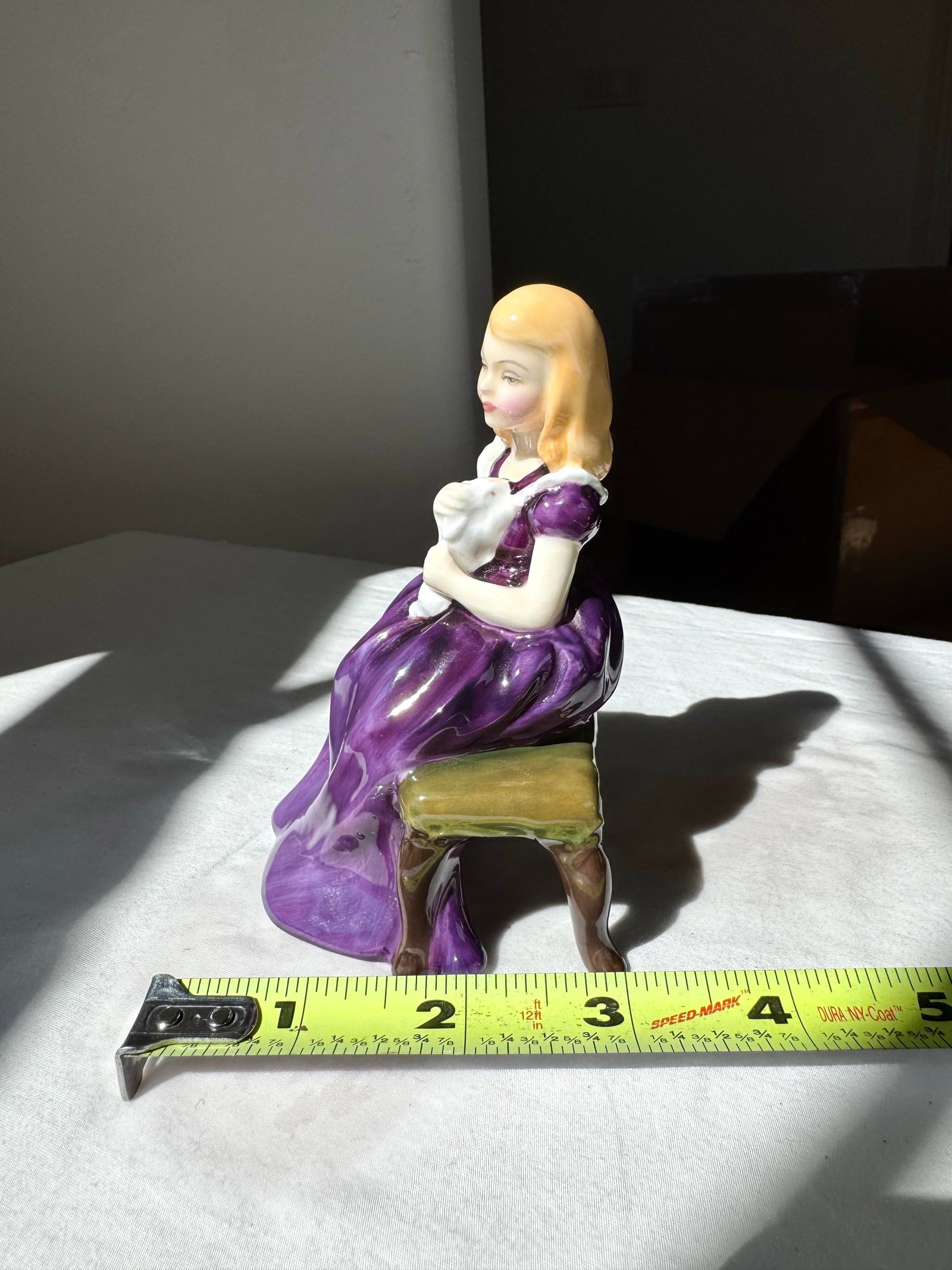 Mid 20th Century Royal Doulton Figurine ~ "Affection" ~ Hn 2236 - 11