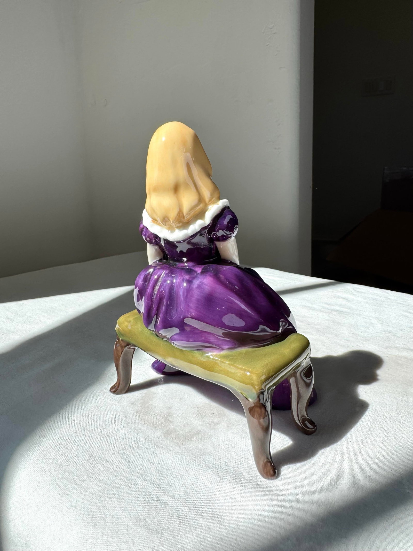 Mid 20th Century Royal Doulton Figurine ~ "Affection" ~ Hn 2236 - 5