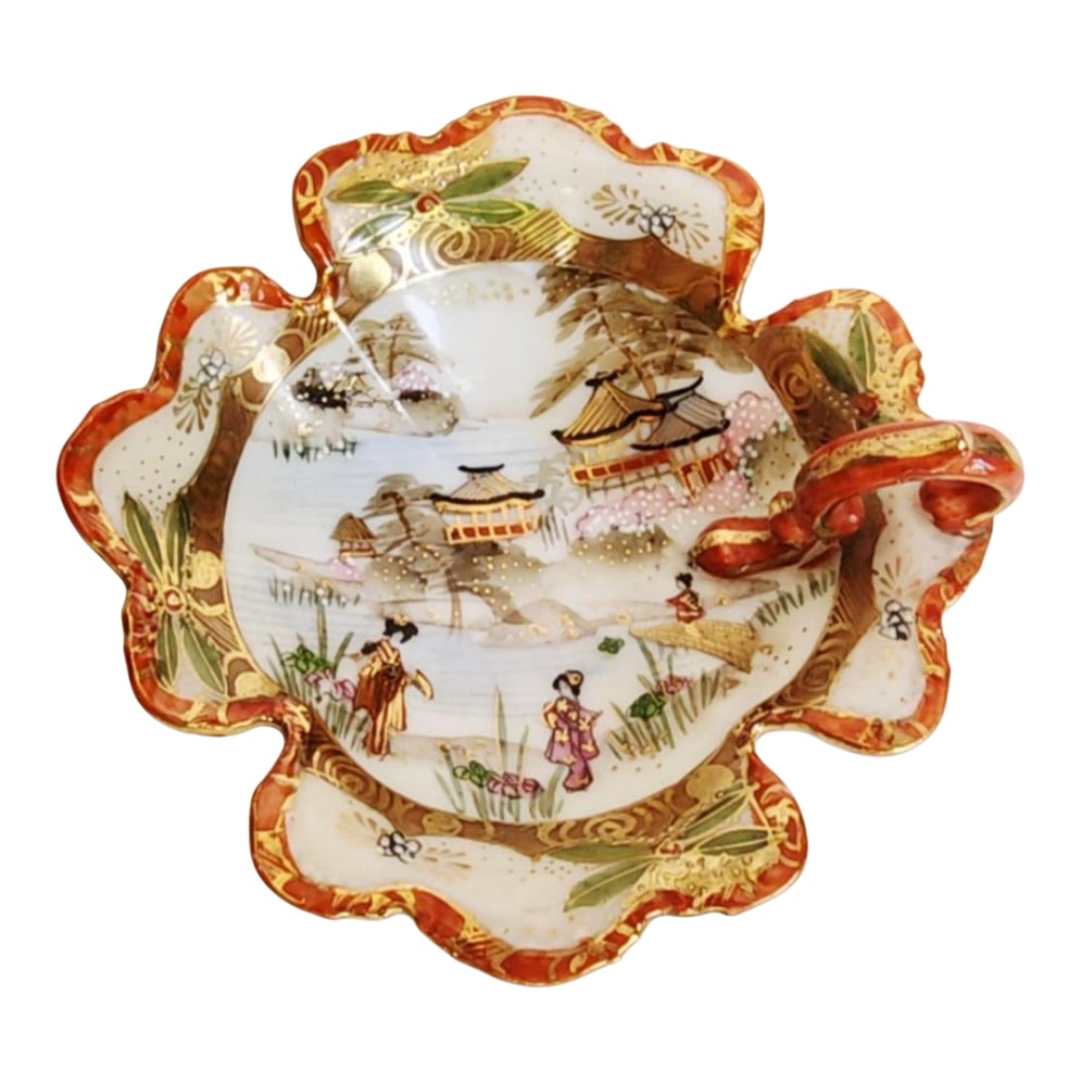 Antique Hand Painted Japanese Kutani Porcelain Trinket Bowl Asian Handled Bowl Decor: Stunning antique collectible, a Kutani ware Japanese porcelain trinket bowl. Crafted from very fine eggshell porcelain with hand-painted detailing featuring colorful designs of geishas, pagodas,