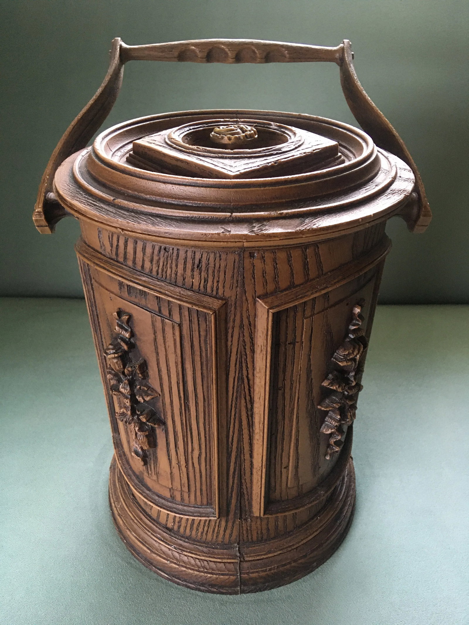 Mid 20th Century Faux Wood Ice Bucket - 3