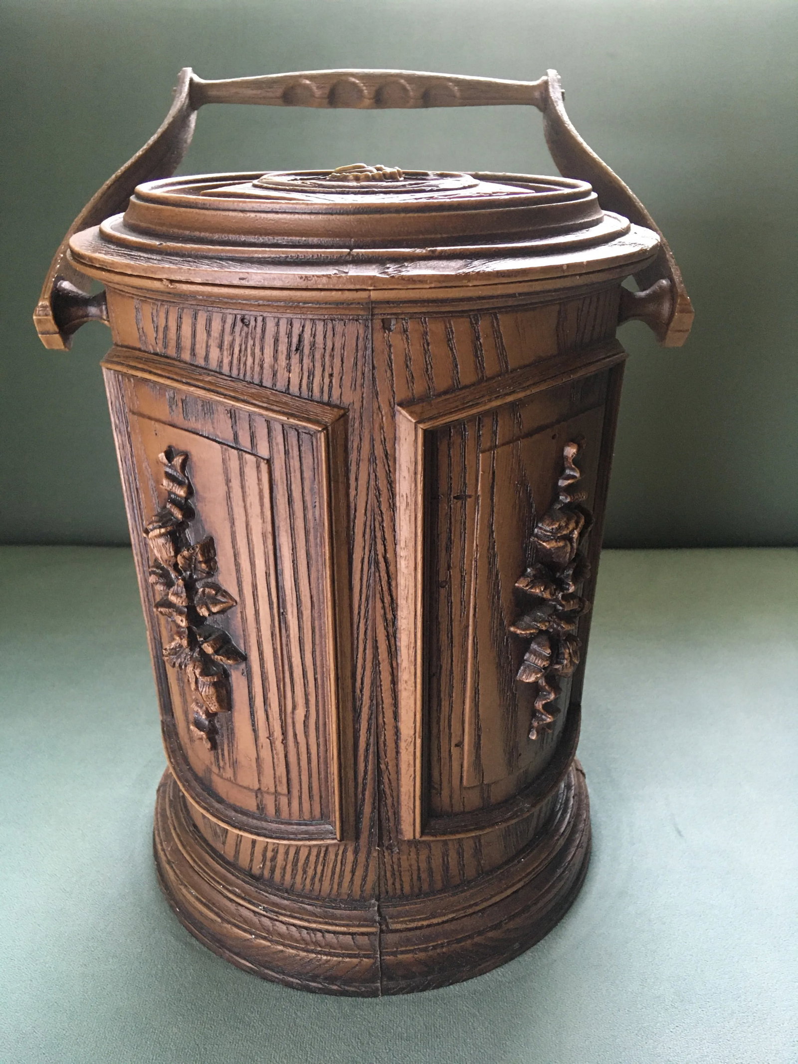 Mid 20th Century Faux Wood Ice Bucket - 4