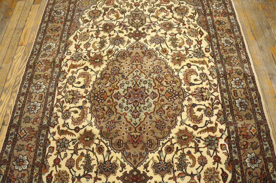1940s Ivory Medallion Antique Persian Tabriz Rug 4'0" X 7'6 Handknotted Wool Carpet - 2