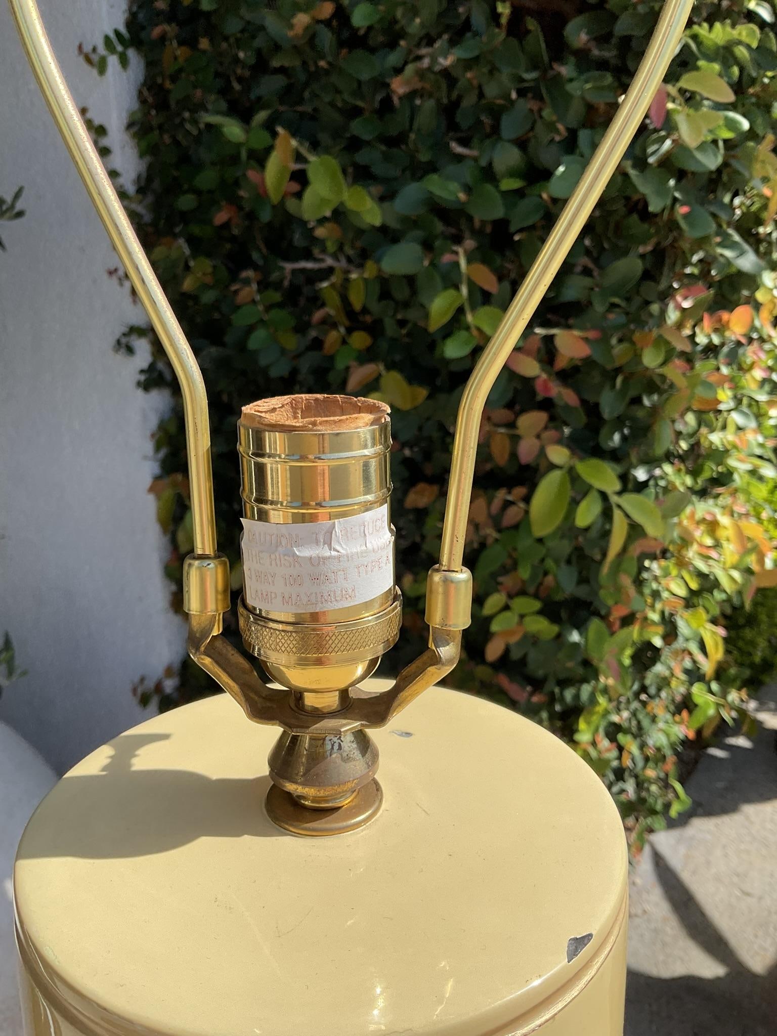 Vintage Greek Key Gold Leaf Column Table Lamp - 16