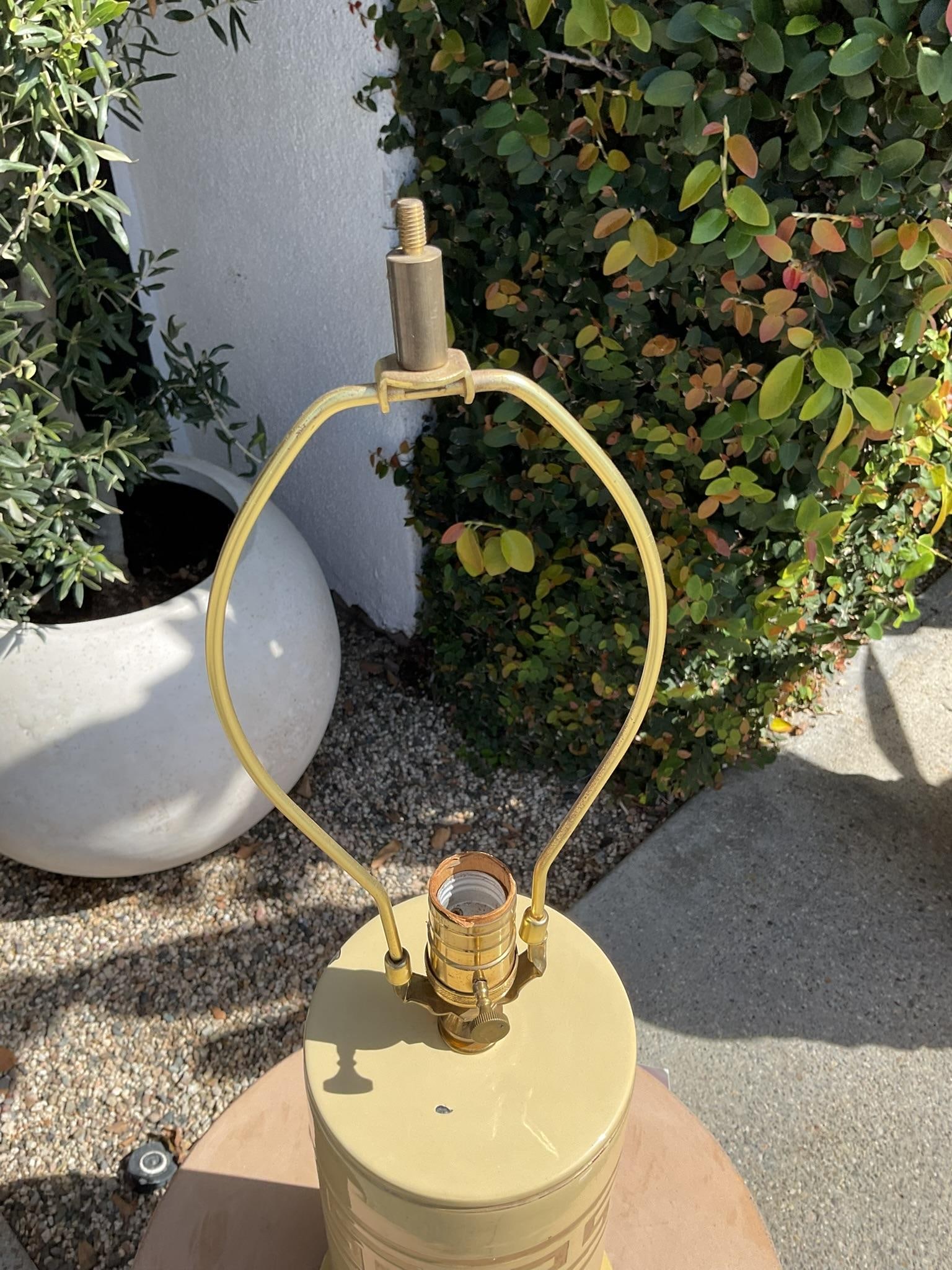 Vintage Greek Key Gold Leaf Column Table Lamp - 3
