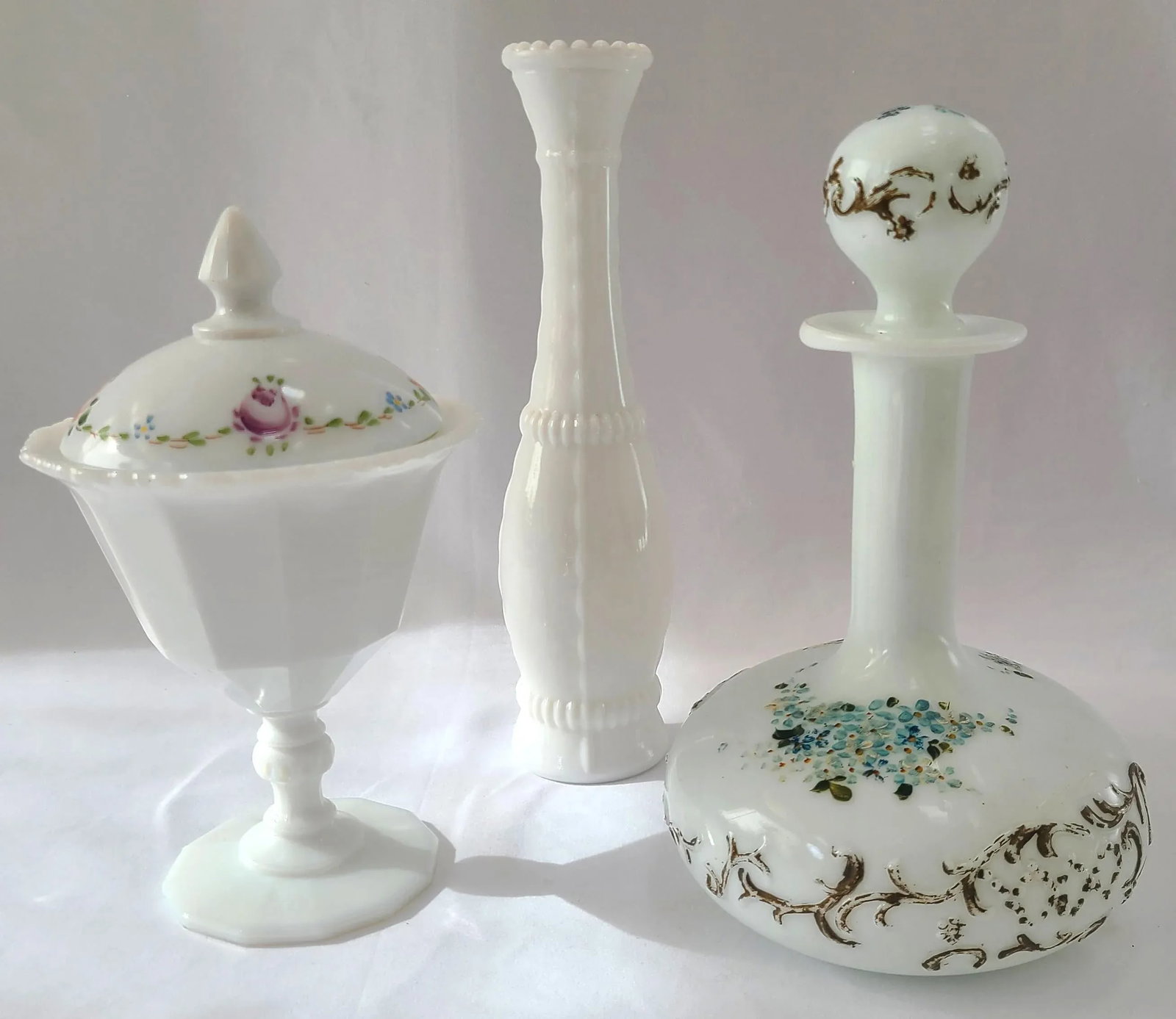 Early 20th Century Hand-Painted Milk Glass Set- 3 Pieces - 5