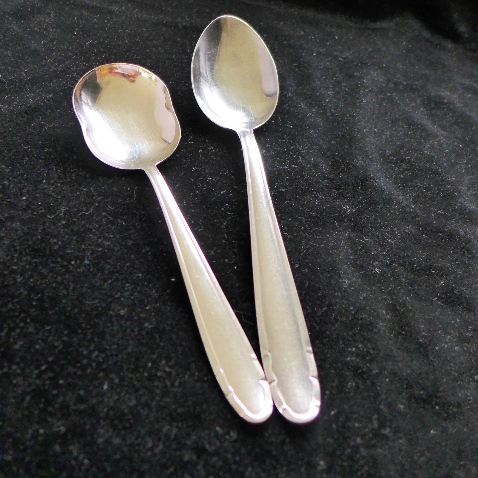 Mid-Century Stainless Serving Utensils - A Pair - 4