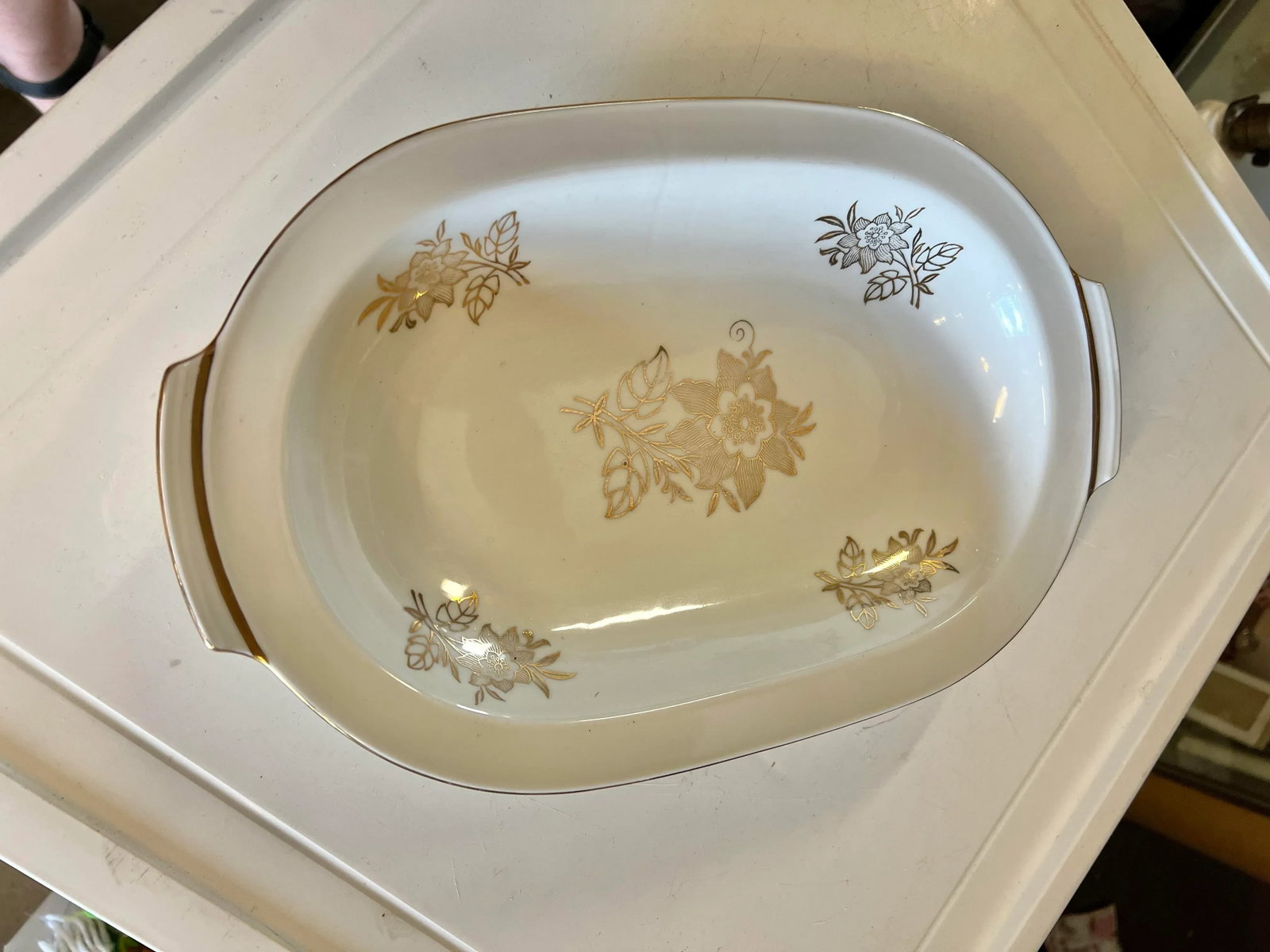 1960s Vintage Oval White & Gold Bowl - 5