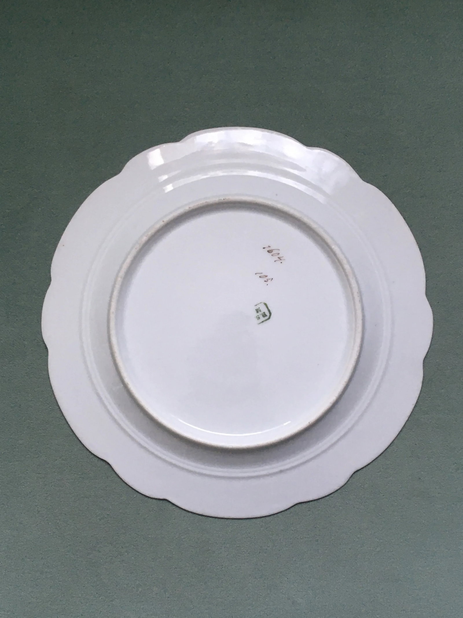 Antique Hand-Painted Floral Pattern Dinner Plates- a Pair - 9