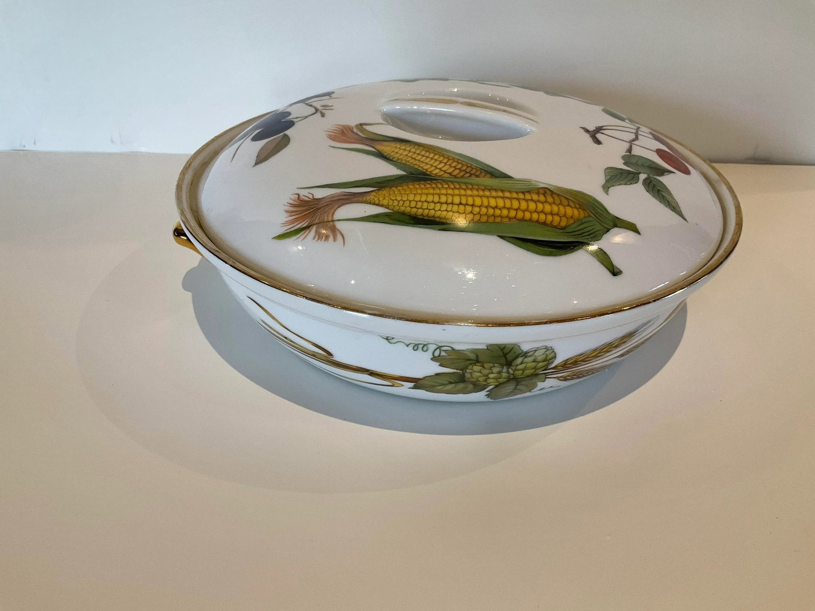 1960s Royal Worcester Evesham Lidded Casserole - 3