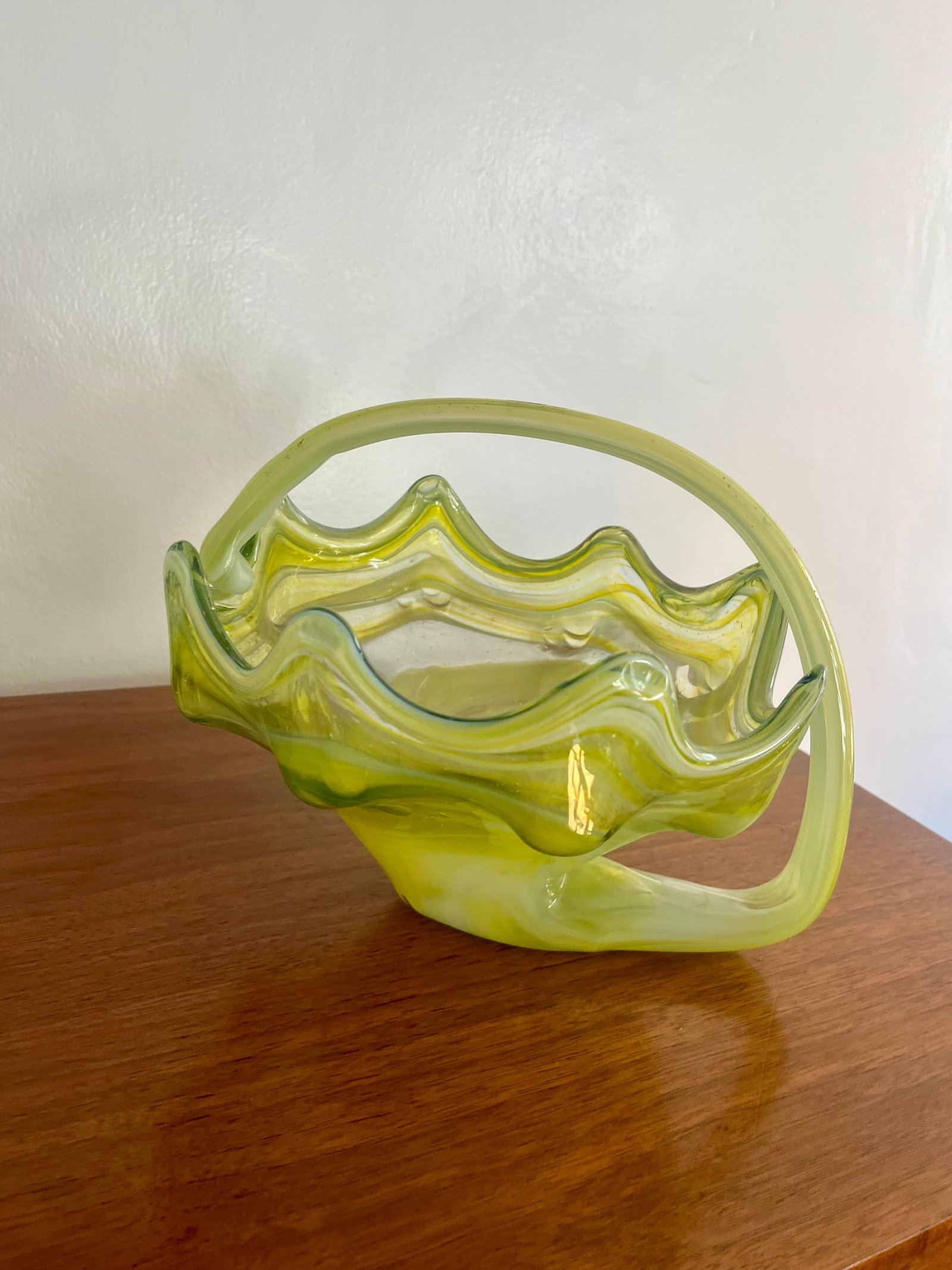Vintage Murano Attributed Glass Basket - 3