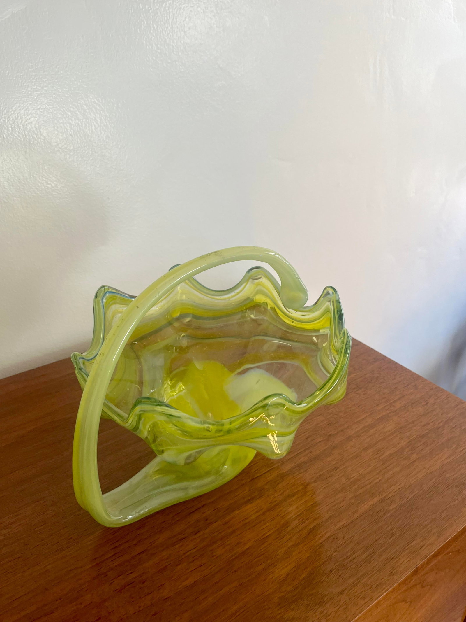 Vintage Murano Attributed Glass Basket - 4