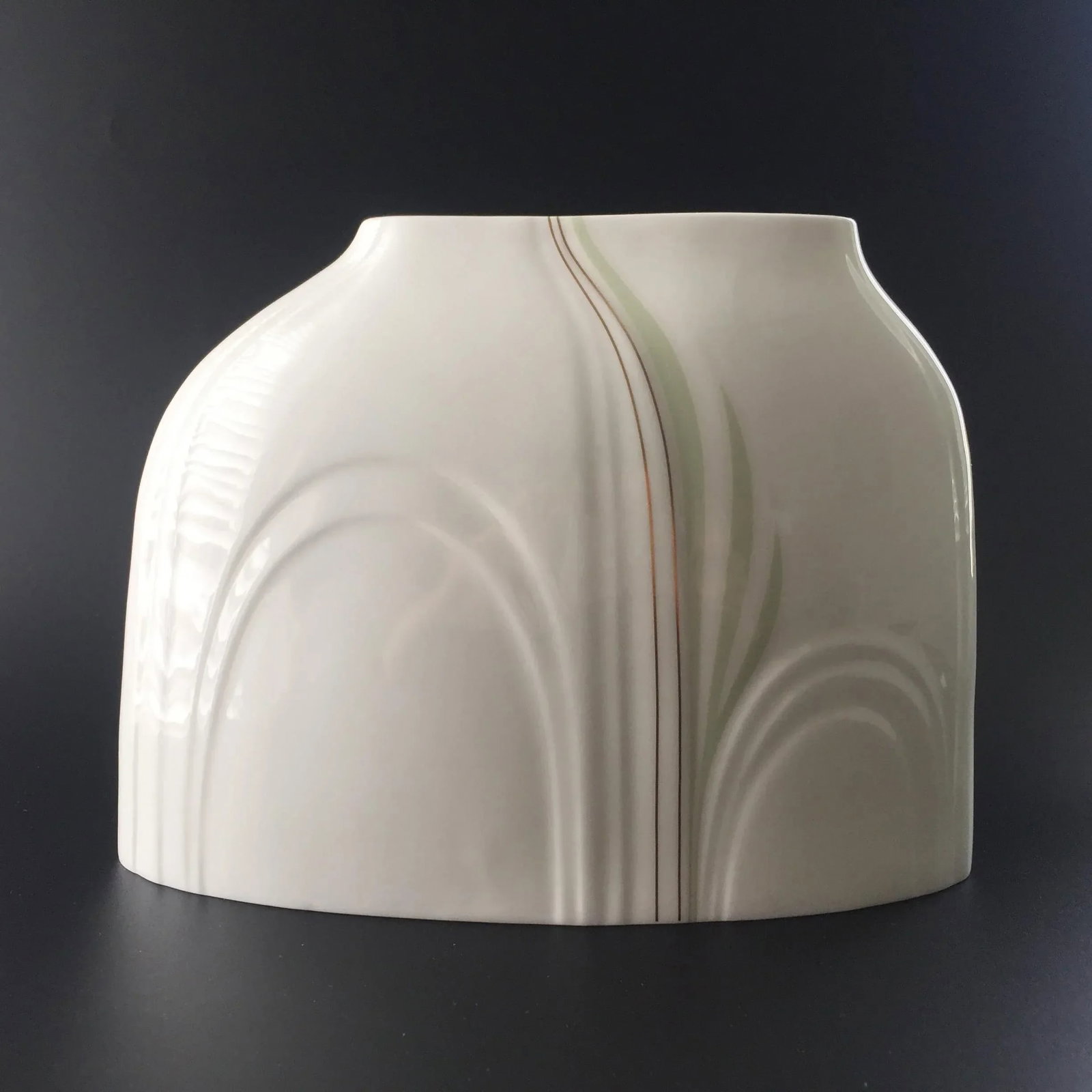 Vintage Royal Doulton Impressions Low Cypress Vase by Gerald Gulotta - 4