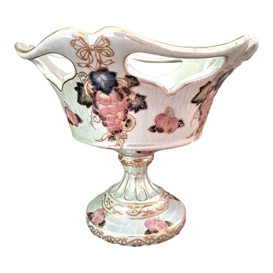 Vintage Chinese Porcelain Reticulated Floral Compote with Hand Grapes Decorations: Vintage Chinese Porcelain Reticulated Floral Compote w/ Hand Grapes Decorations The following is an offering for a vintage circa 1950's porcelain Reticulated Floral Compote which Hand-decorated with