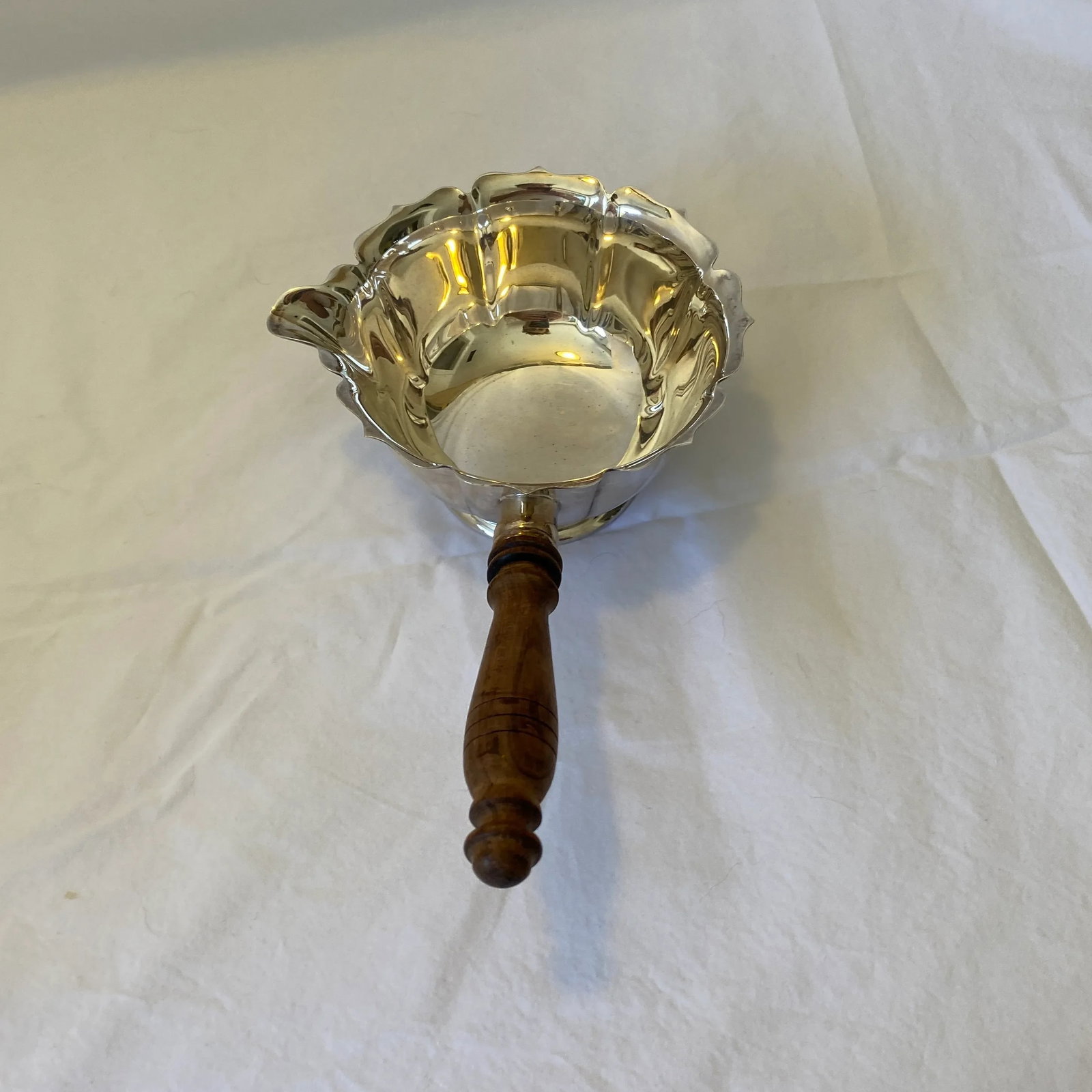 Vintage Silver Plate Sauce Bowl With Spout and Wooden Handle - 3