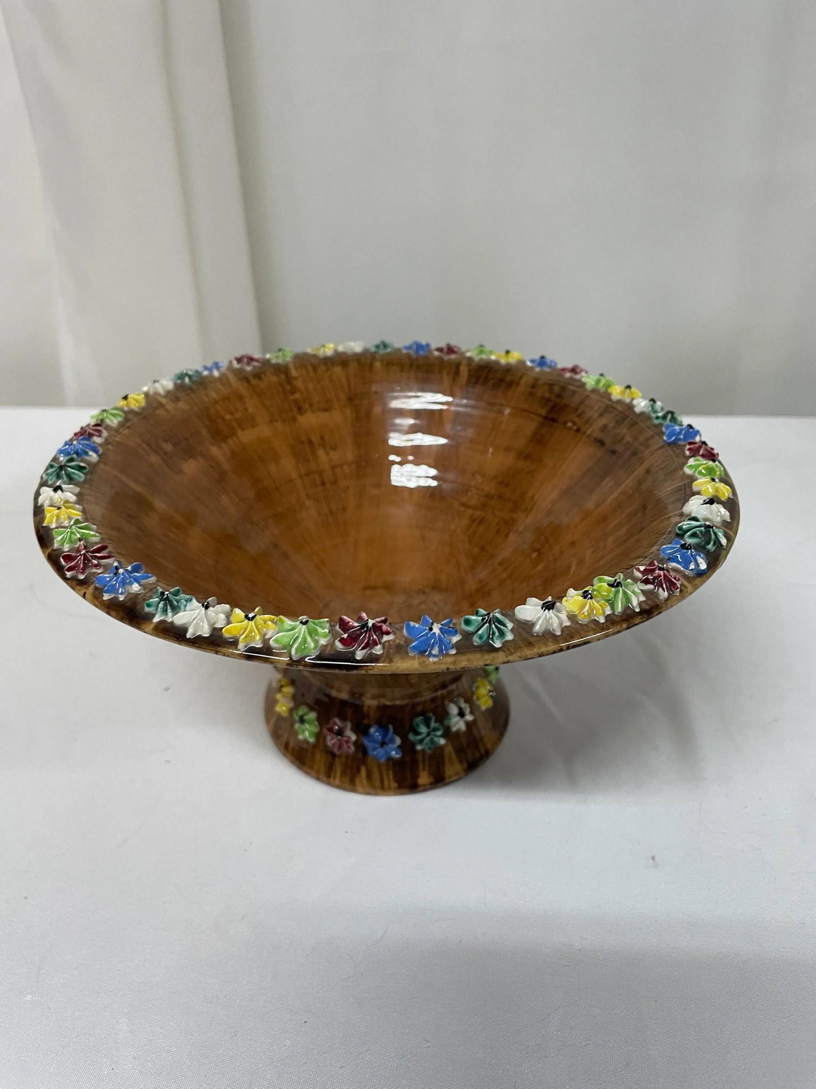 1980s Elbee Hand Painted Italian Pottery Bowl Trimmed in Raised Colorful Flowers - 10