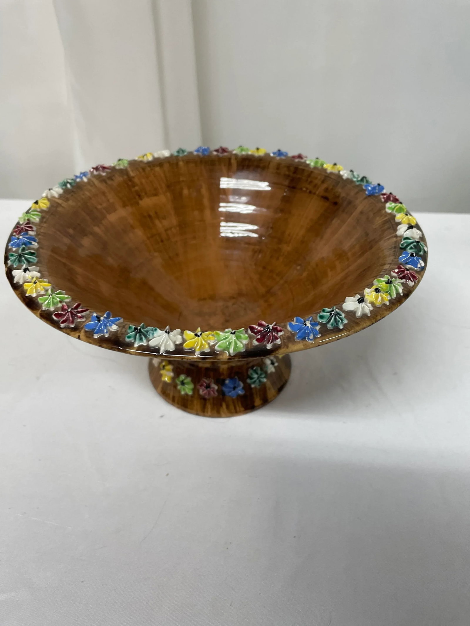 1980s Elbee Hand Painted Italian Pottery Bowl Trimmed in Raised Colorful Flowers - 9