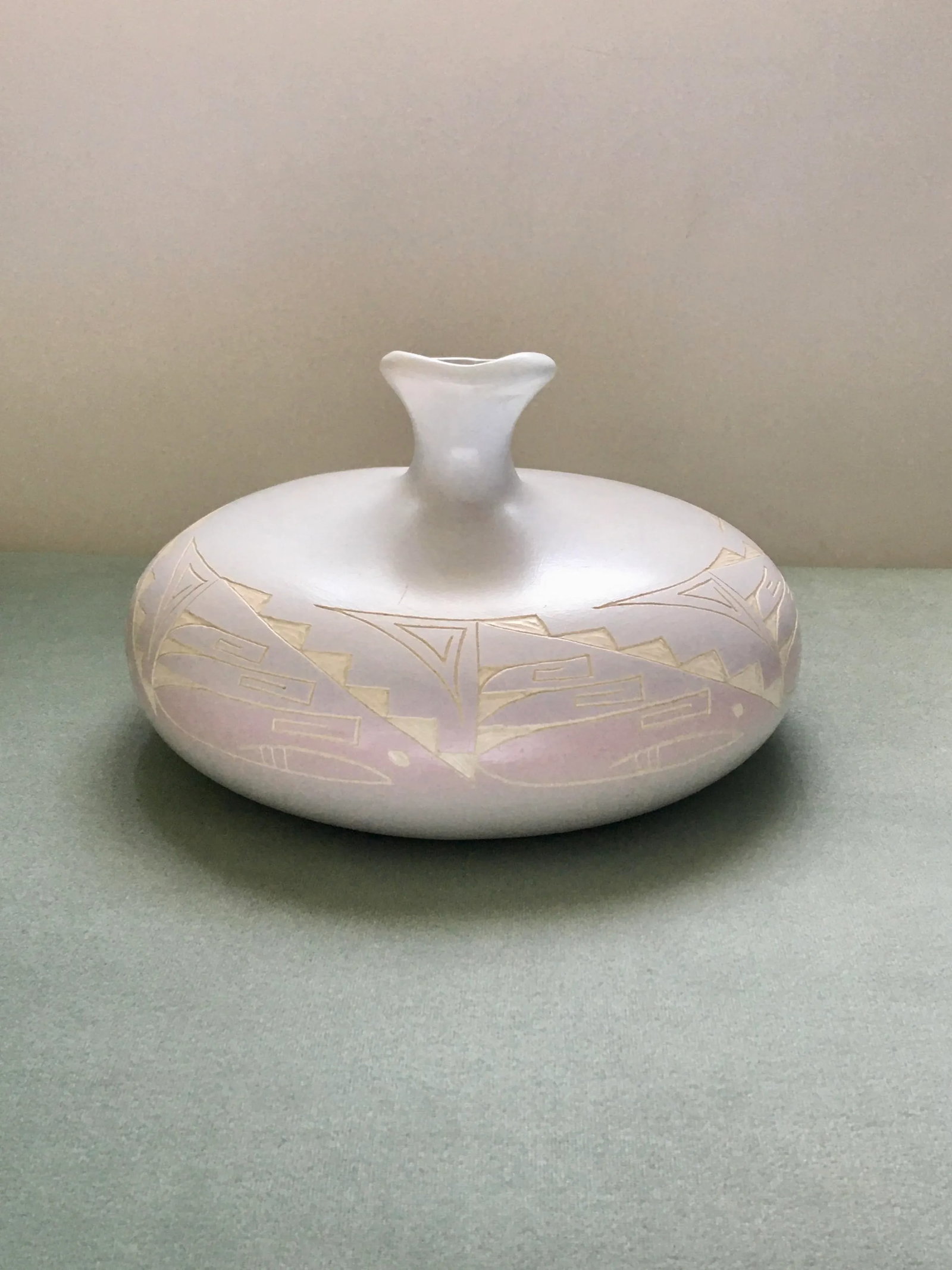 1980's Southwestern Pastel Decorative Jug - 4