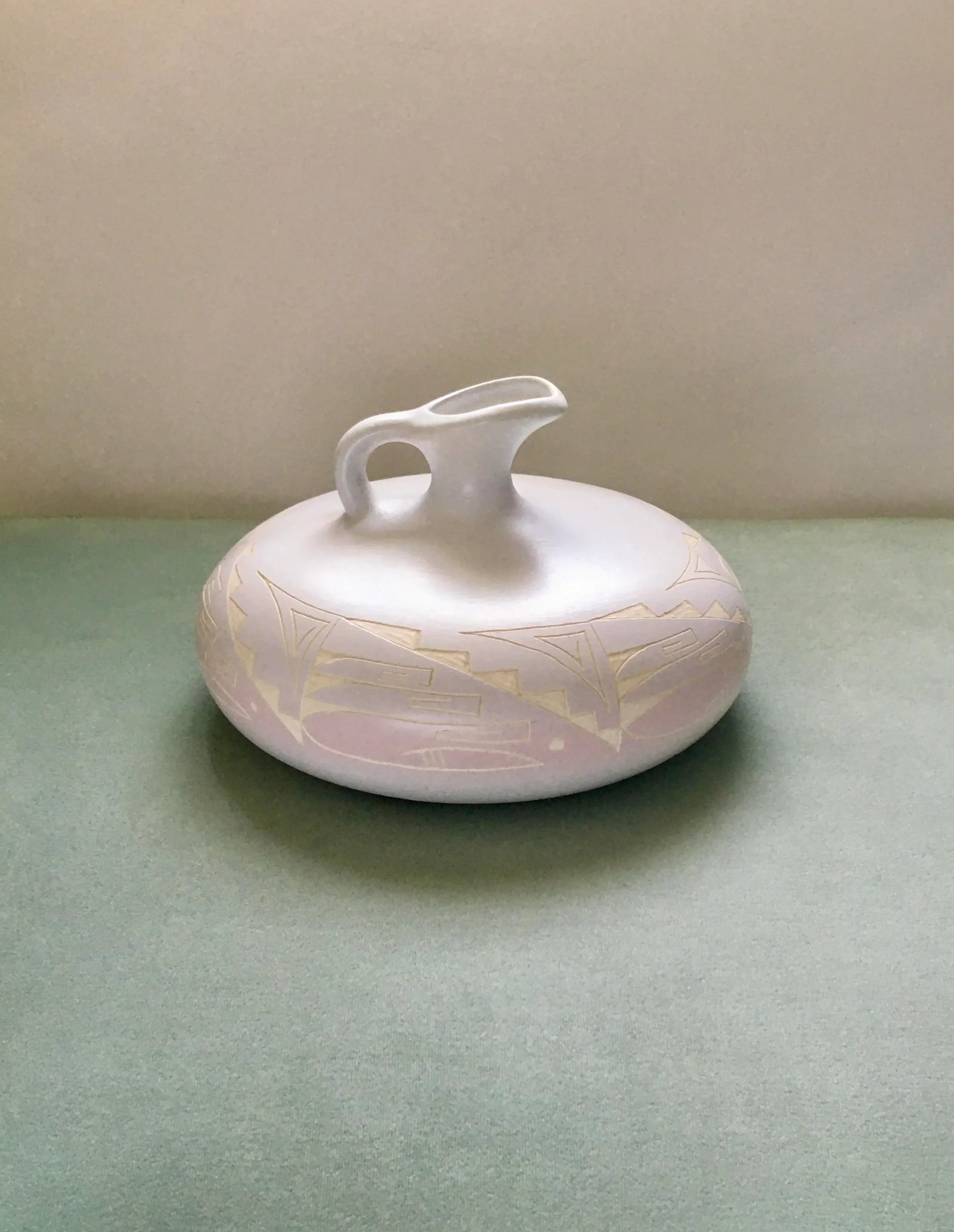 1980's Southwestern Pastel Decorative Jug - 6