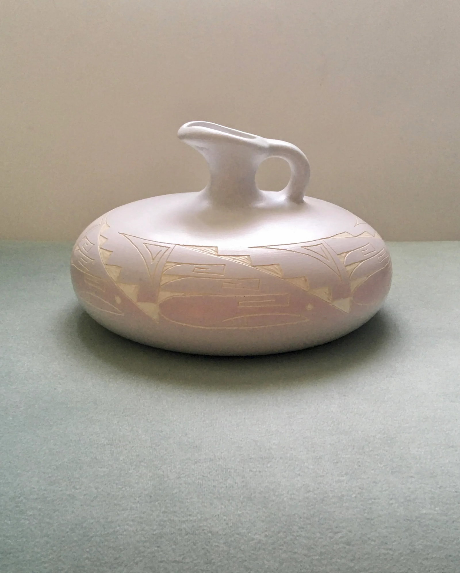 1980's Southwestern Pastel Decorative Jug - 7