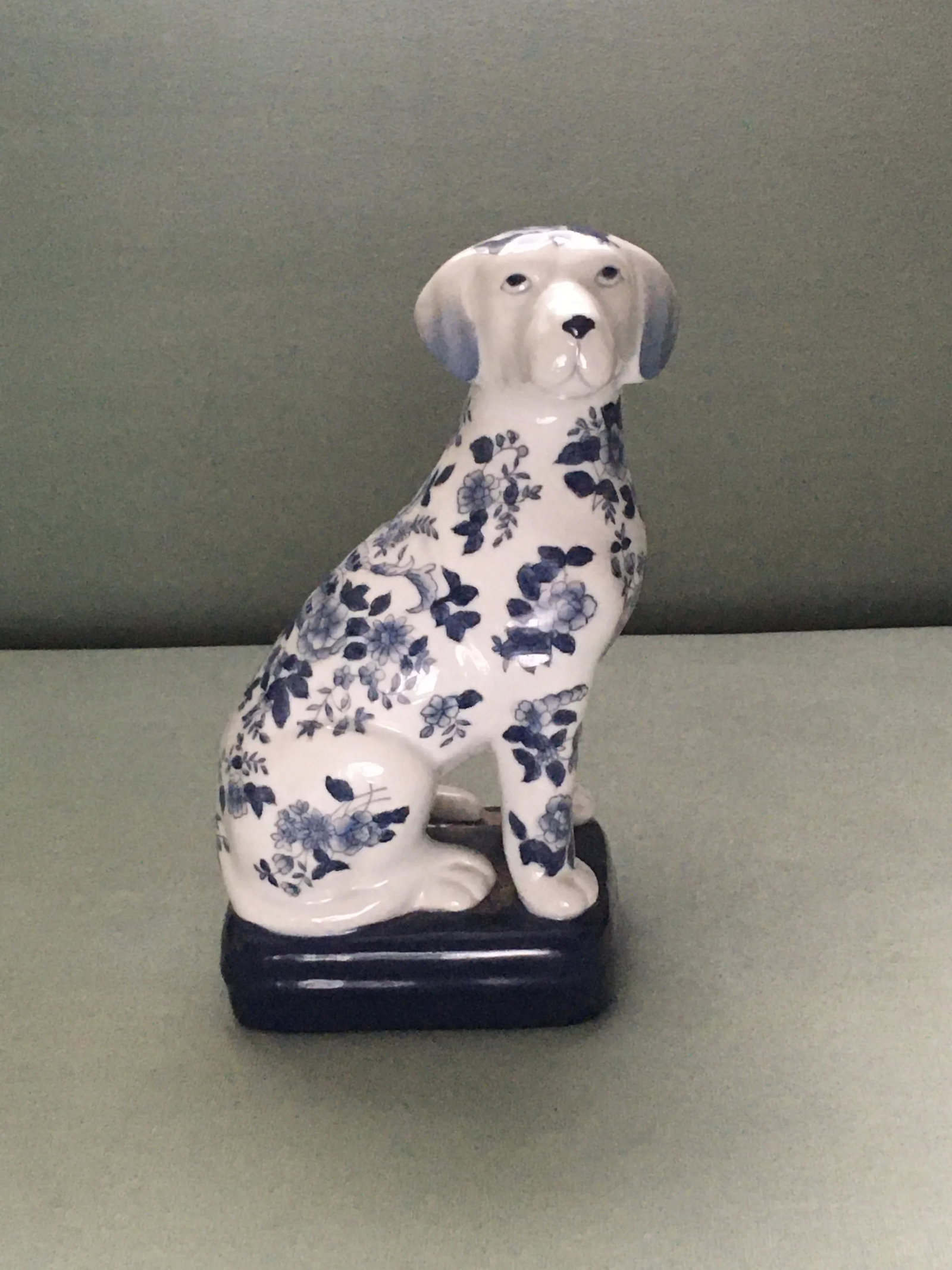 Vintage Mid 20th Century Blue & White Floral China Dog - 2