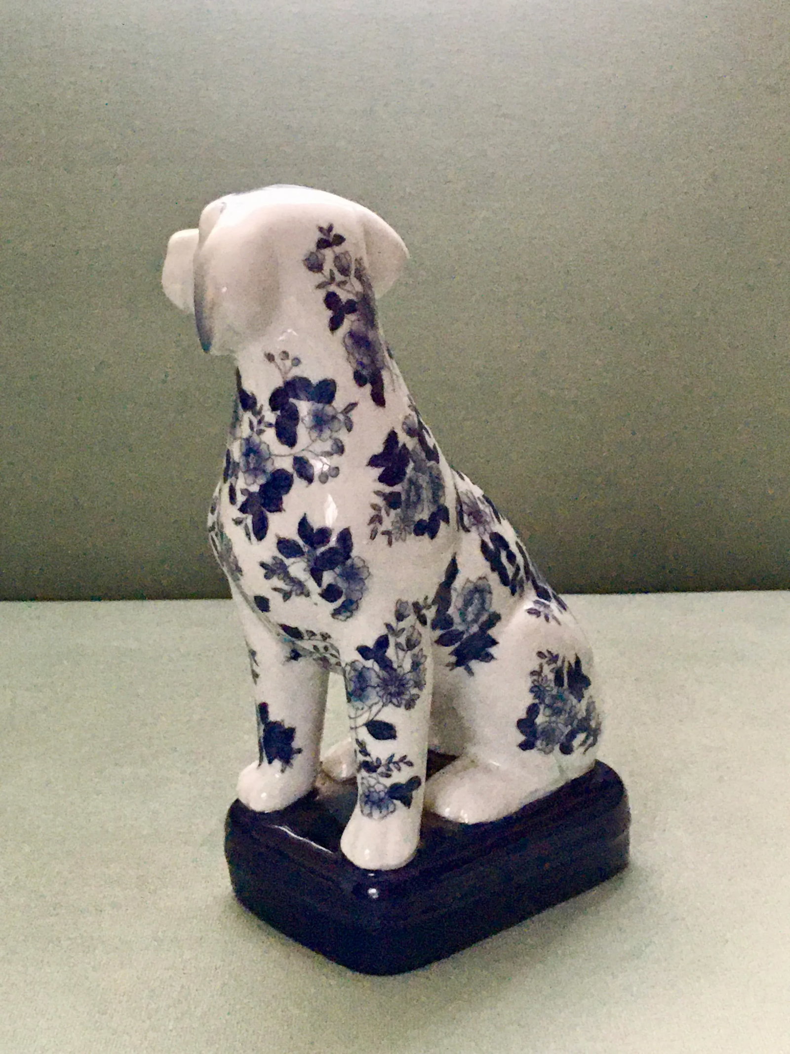 Vintage Mid 20th Century Blue & White Floral China Dog - 3