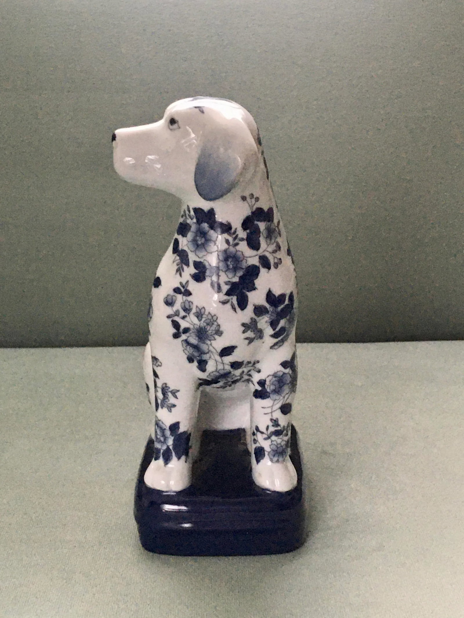 Vintage Mid 20th Century Blue & White Floral China Dog - 8