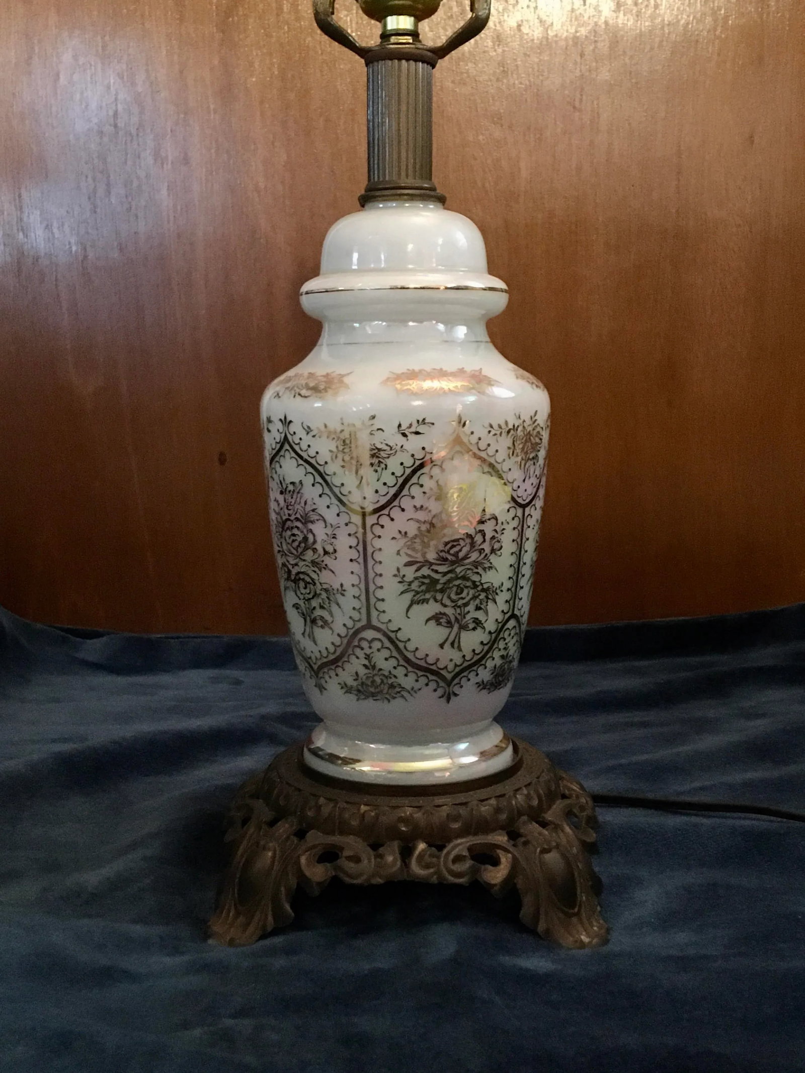 Vintage Mid 20th Century Gold Scrollwork Iridescent Phoenix Glass Table Lamp - 10