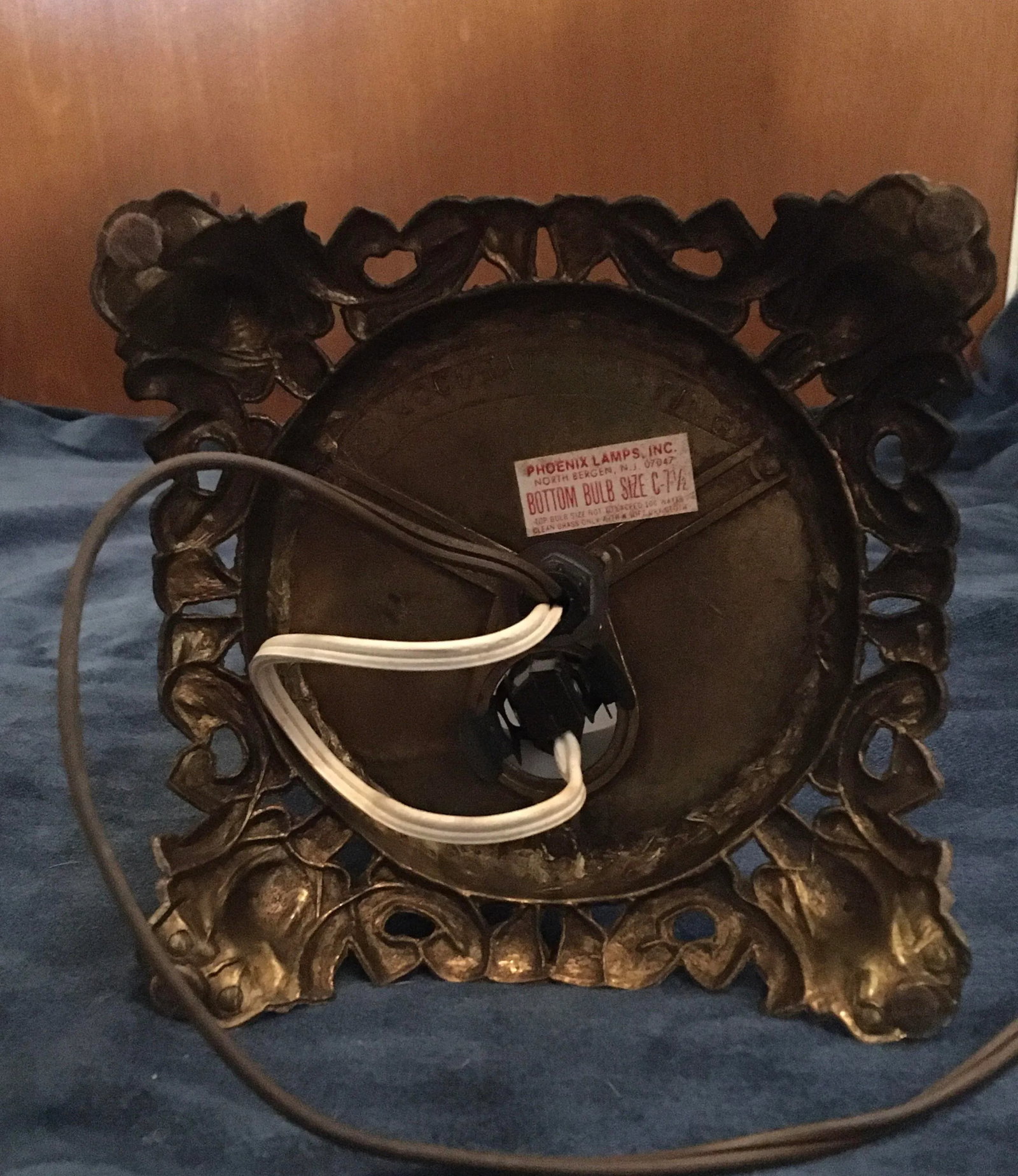 Vintage Mid 20th Century Gold Scrollwork Iridescent Phoenix Glass Table Lamp - 5