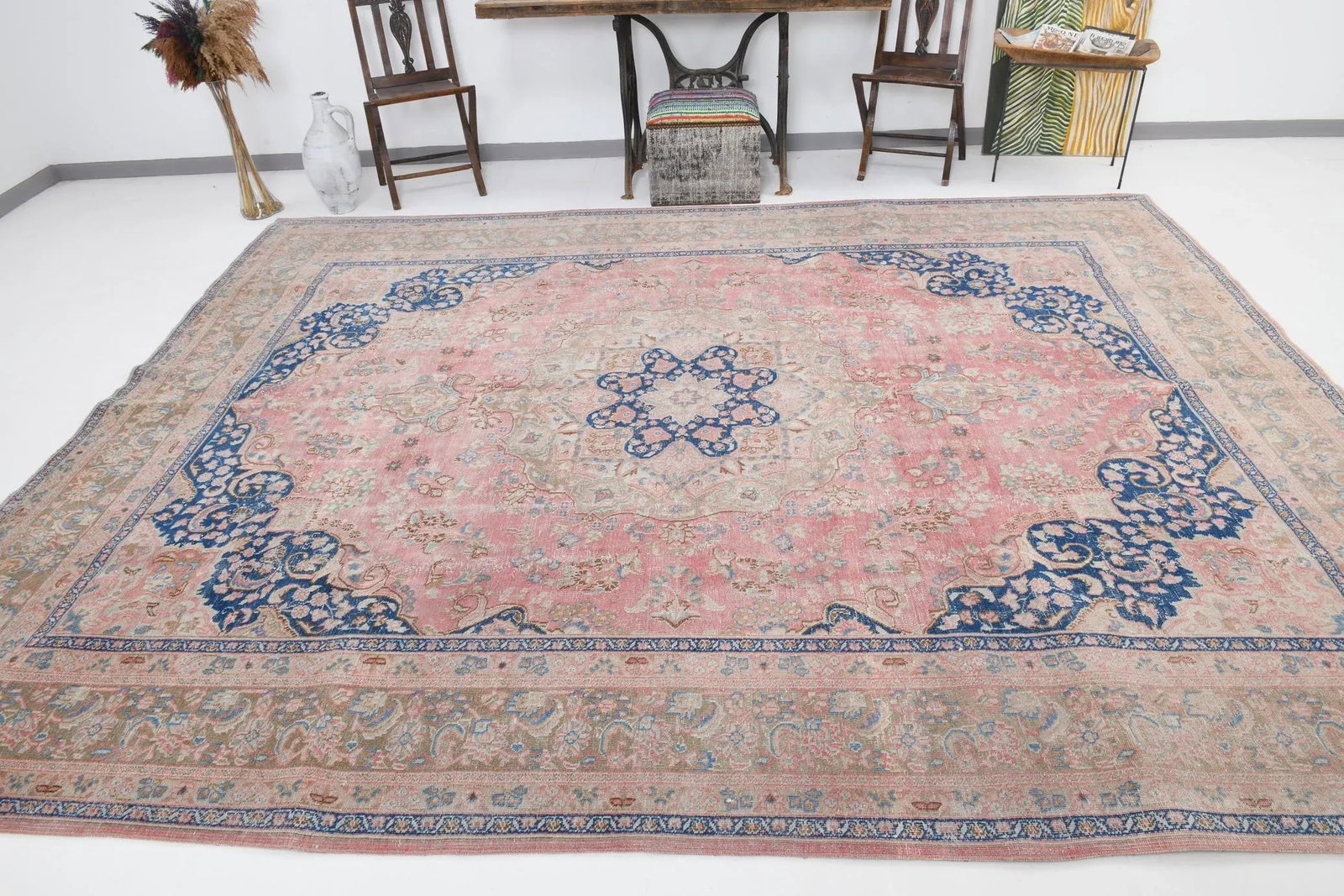 Vintage Pastel Light Pink Floral Design Rug - 4