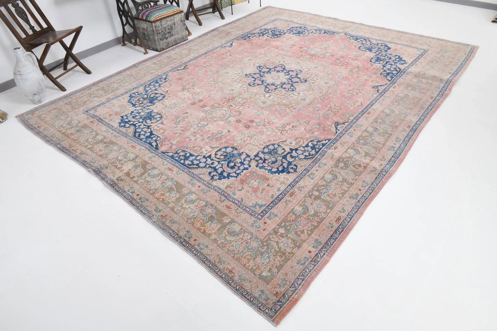 Vintage Pastel Light Pink Floral Design Rug - 5