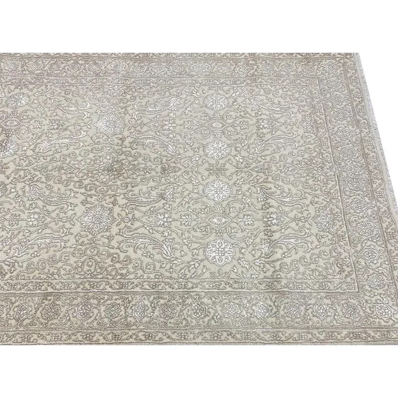 2010s Handwoven Persian Tabriz Style Area Rug 4'1'' X 6'3'' - 7