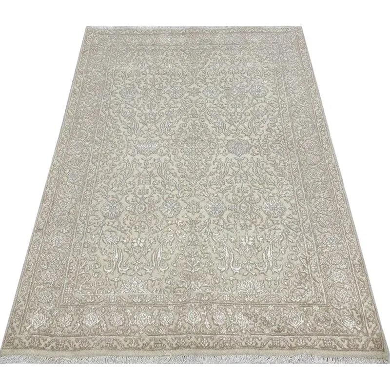 2010s Handwoven Persian Tabriz Style Area Rug 4'1'' X 6'3'' - 8