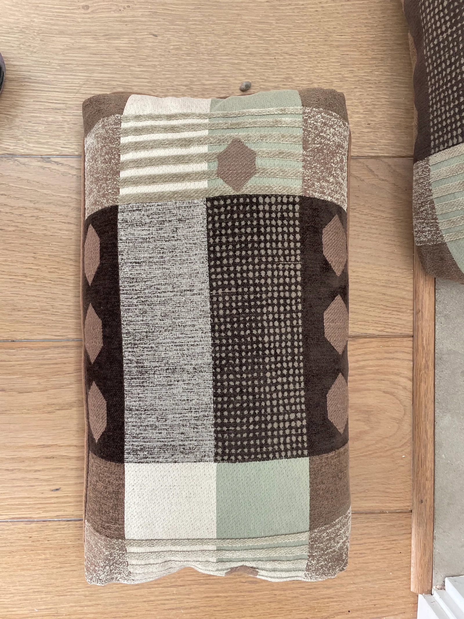 Pair of Vintage Kidney Pillows - 3