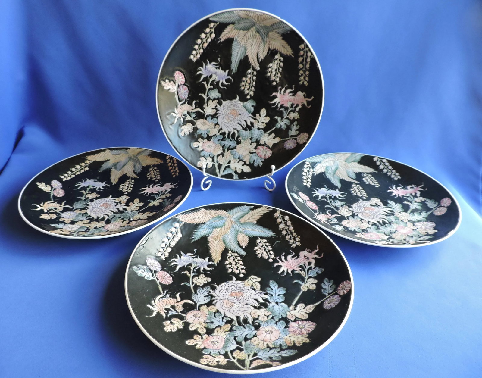 Late 20th Century Chinese Famille Noire Porcelain Hand Painted Plates Set of 4 - 2