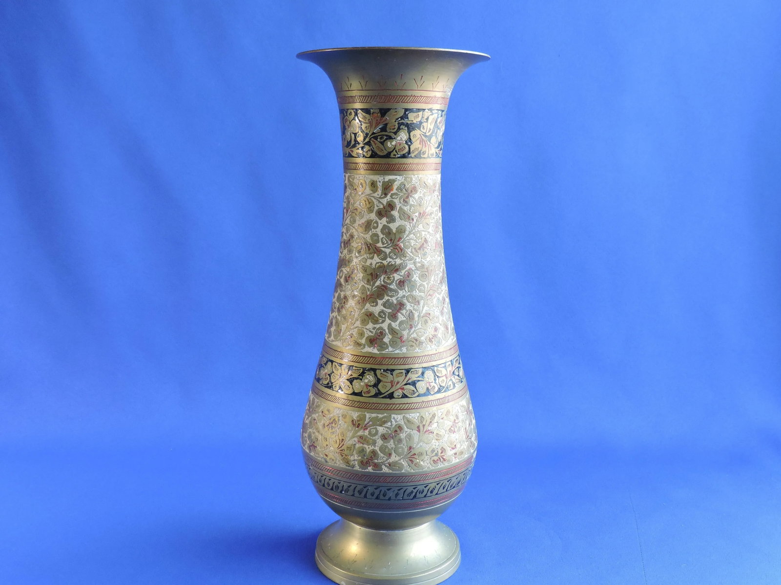 Vintage 1950s Hand Etched Black Lacquered Floral Engraved Brass Vases Made in India - a Pair - 5