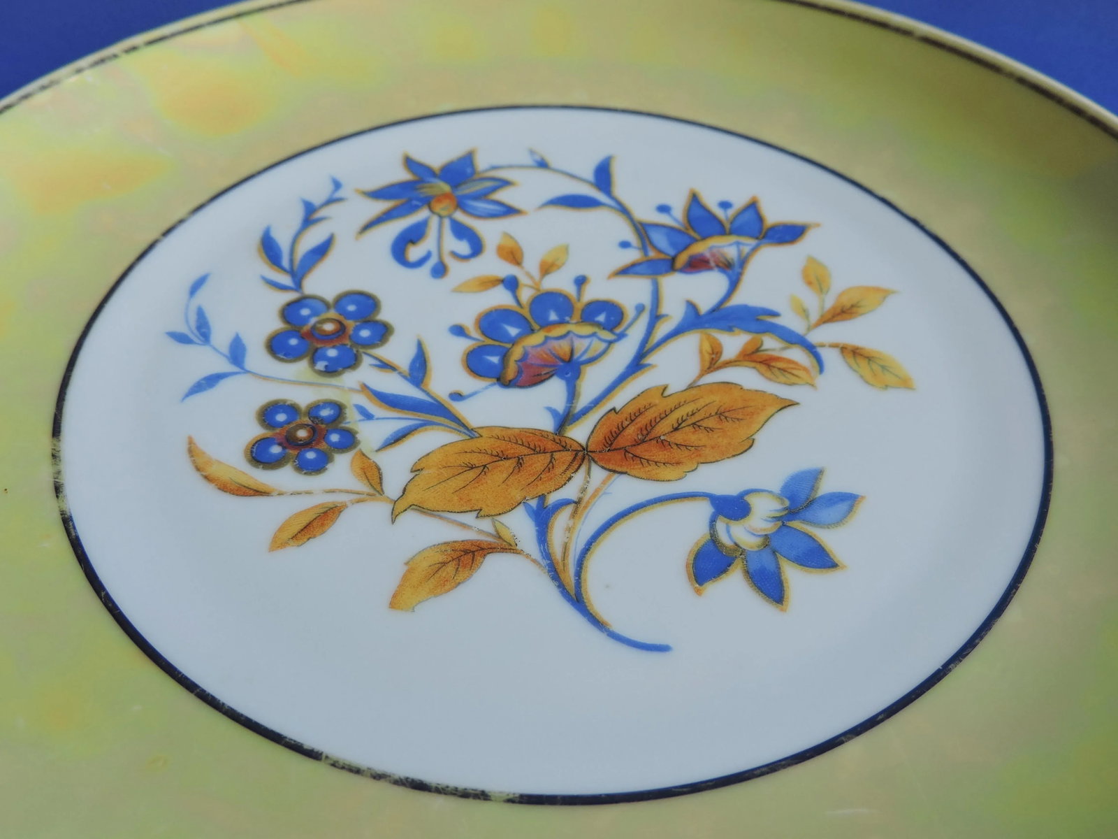1930's German Bavarian Celebrate Porcelain Yellow Lusterware Handled Dish - 3