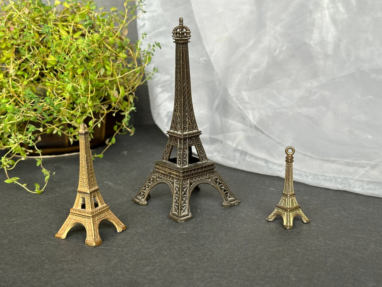 Eiffel Tower Architectural Monument Model Set of 3 - 7