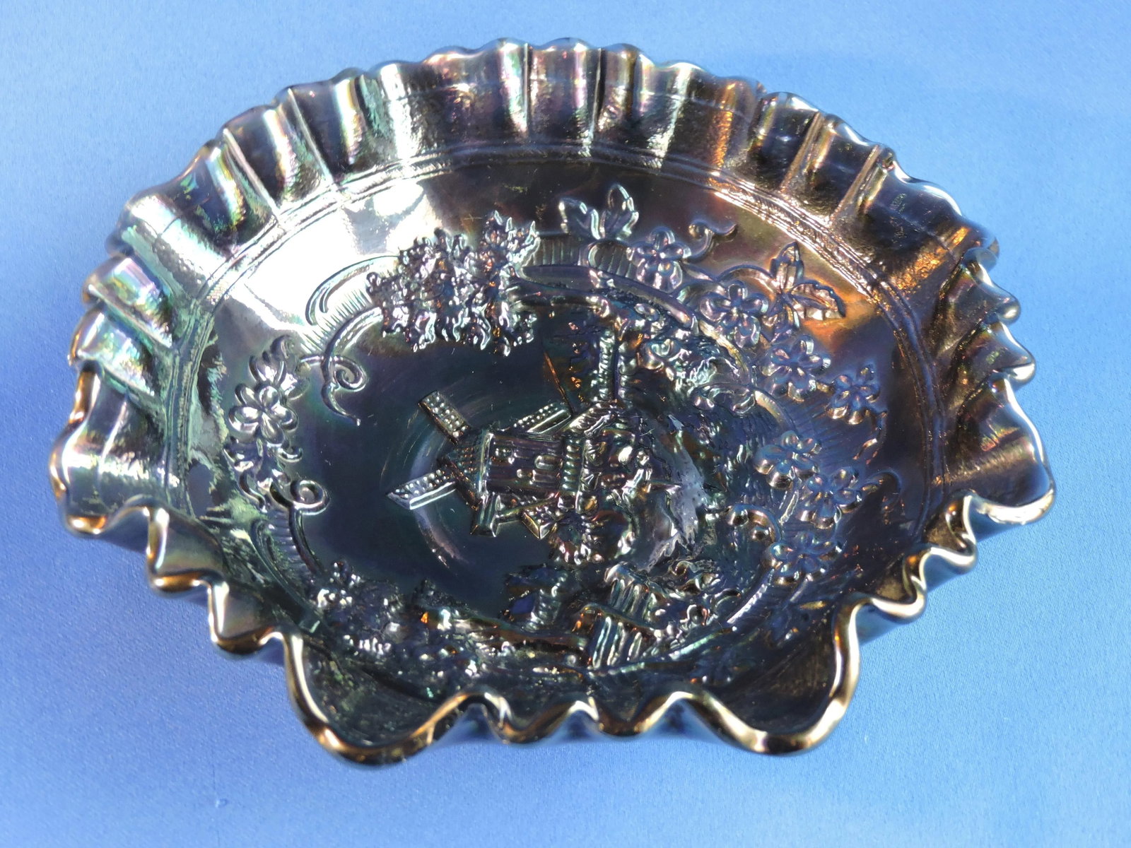 Vintage 50's Imperial Glass Co. Smokey Amethyst Carnival Glass Windmill Bowl - 4