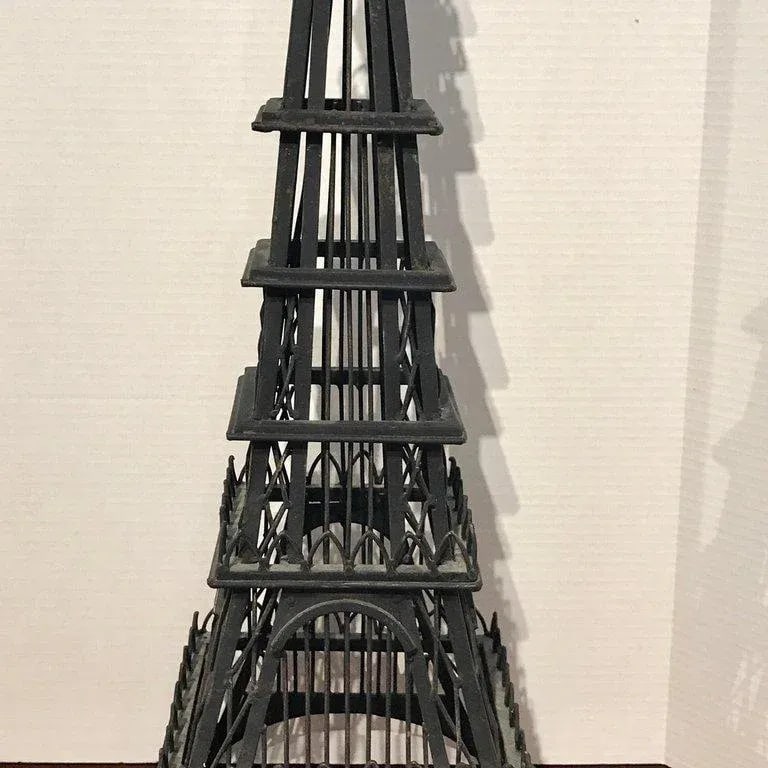 Grand Tour Model of the Eiffel Tower, Now as a Lamp - 3