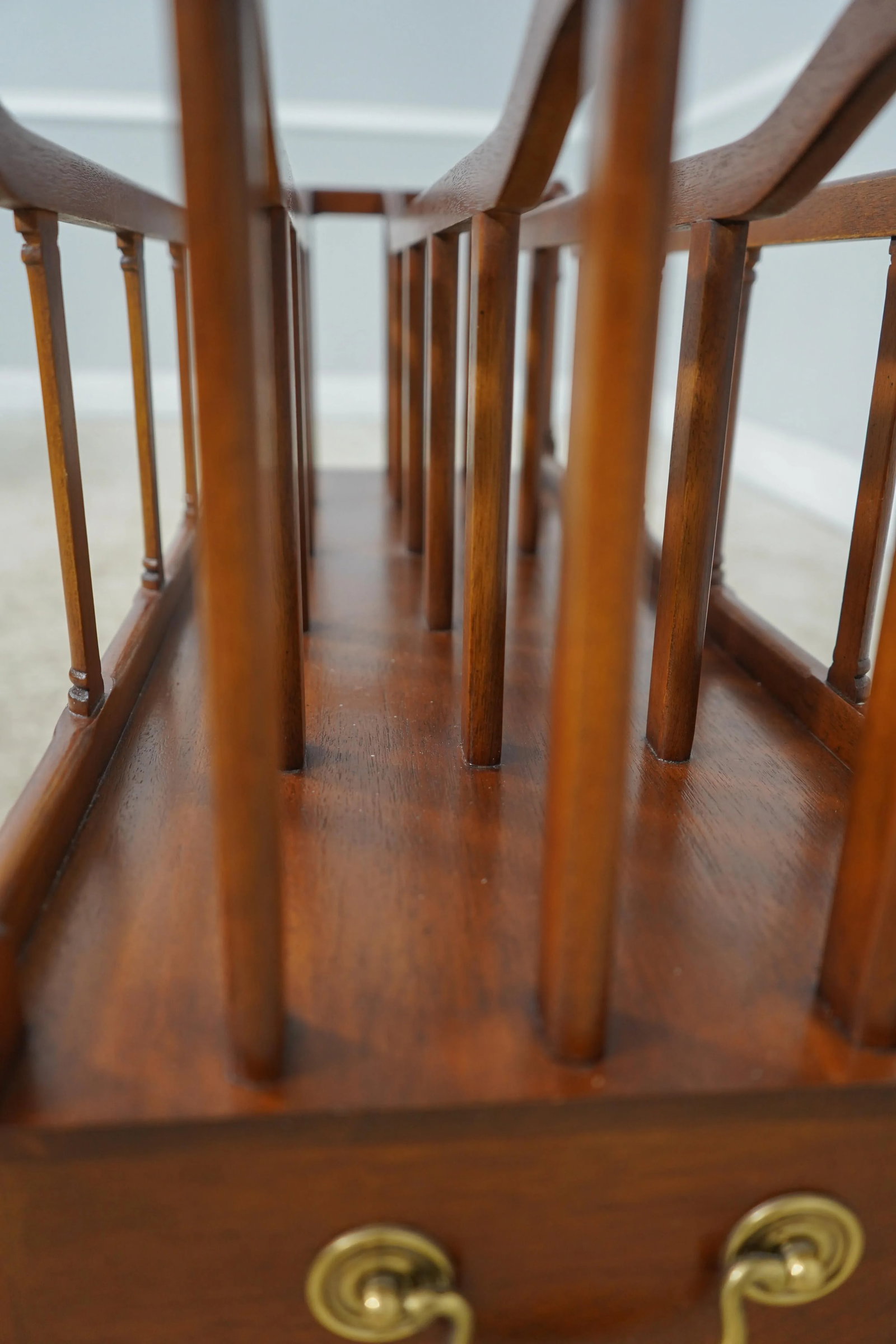 Wellington Hall 2 Drawer Mahogany Canterbury Magazine Rack - 9