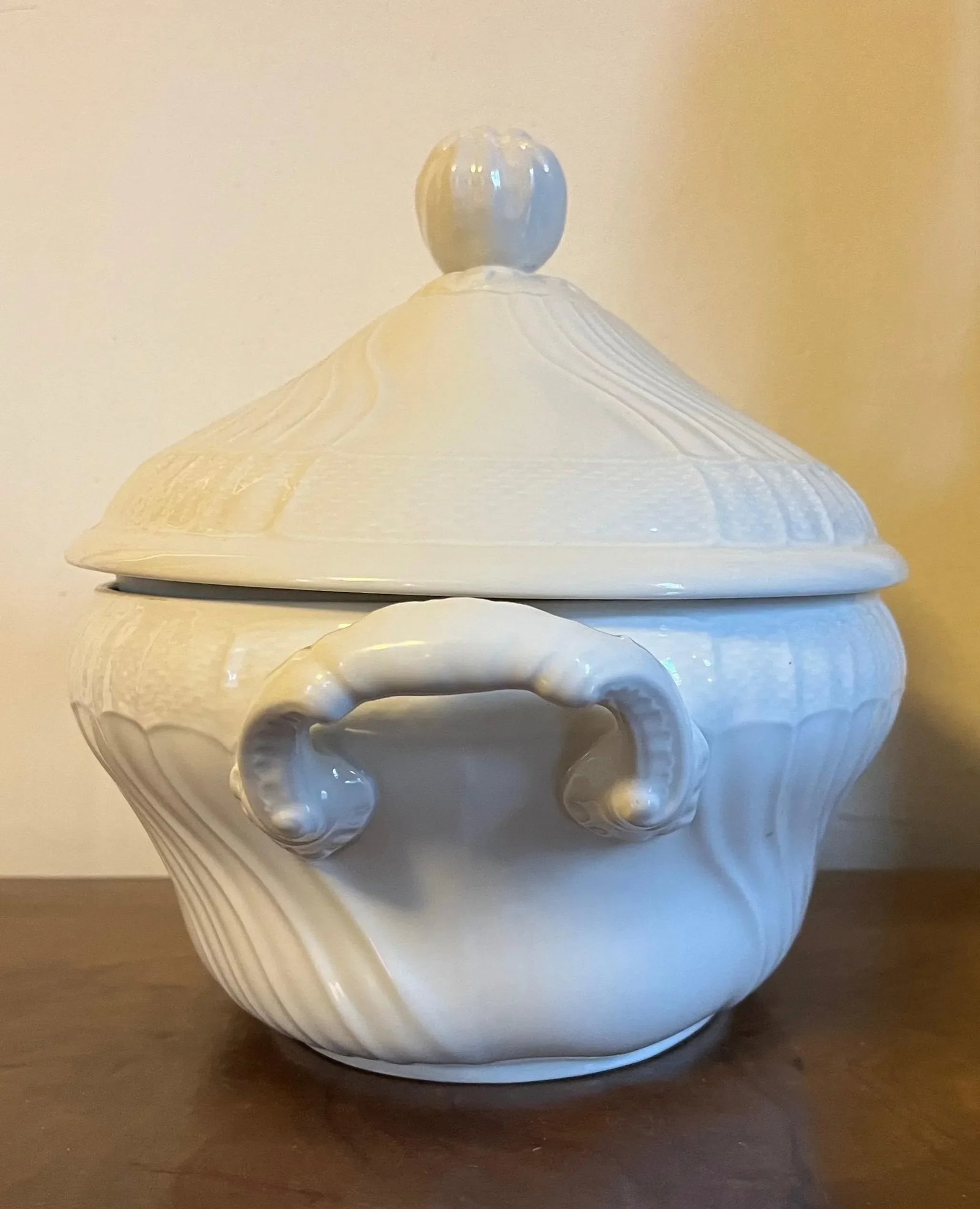 Richard Ginori Italian Blanc De Chine White Porcelain Soup Tureen - 2