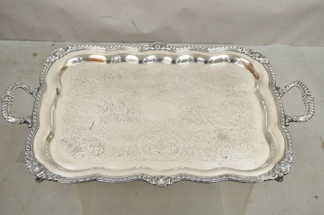 Early 20th Century English Victorian Large Silver Plated Scalloped Serving Platter Tray - 2