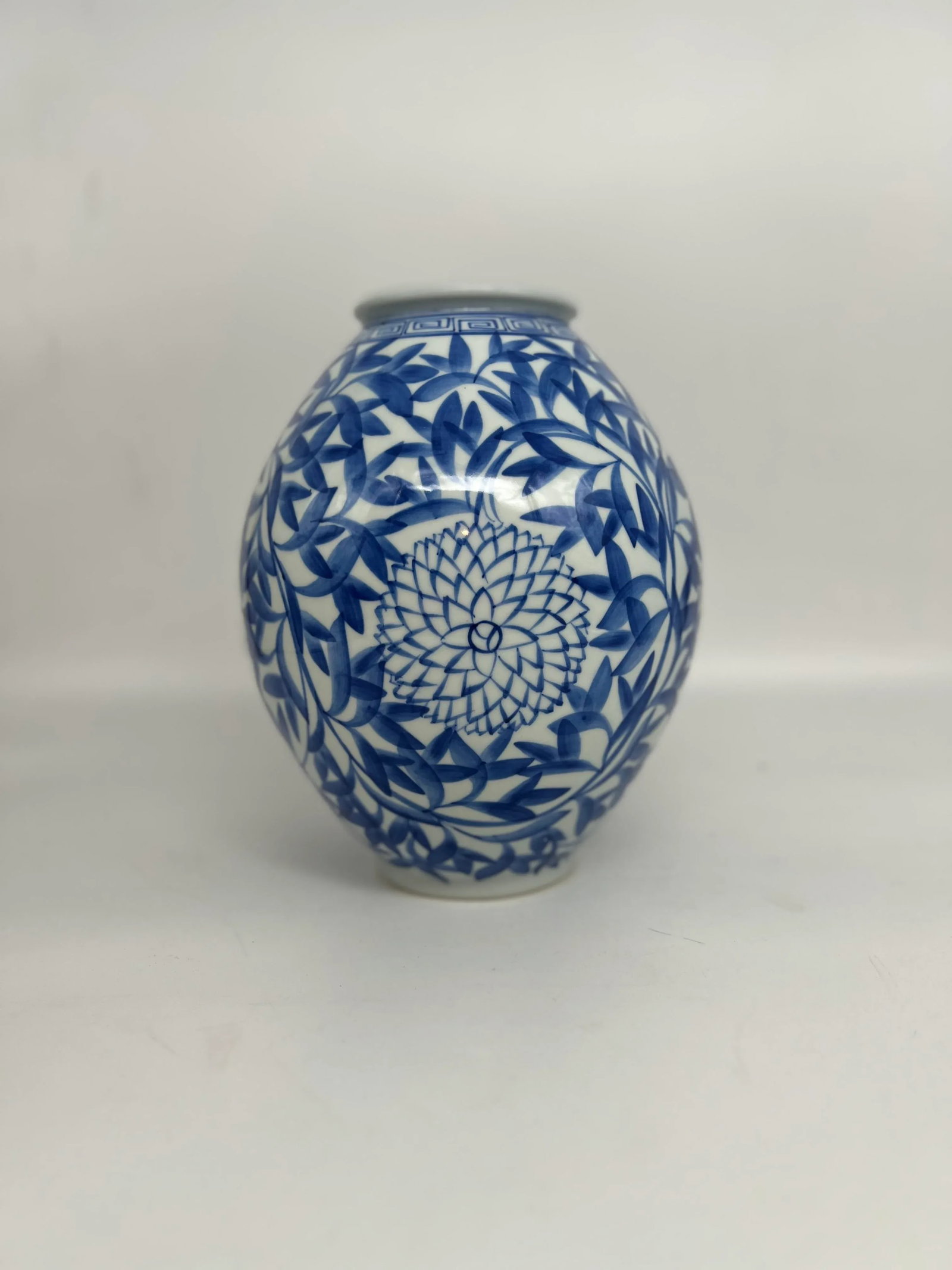 Vintage Japanese Blue and White Floral Bamboo Decorated Vase - 2