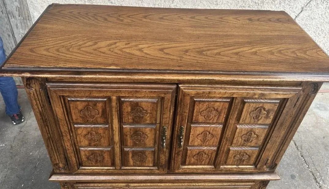 Spanish Revival Oak Armoire or Liquor Cabinet - Vintage Circa 1970s - 7