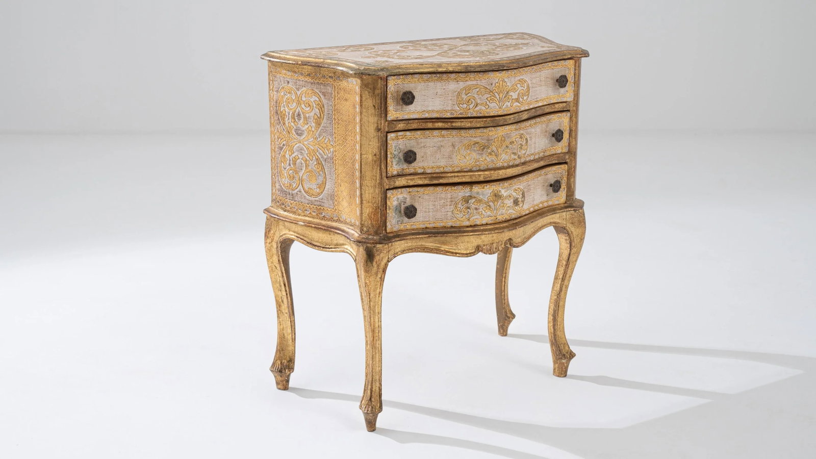 20th Century Italian Wood Patinated Chest of Drawers - 5