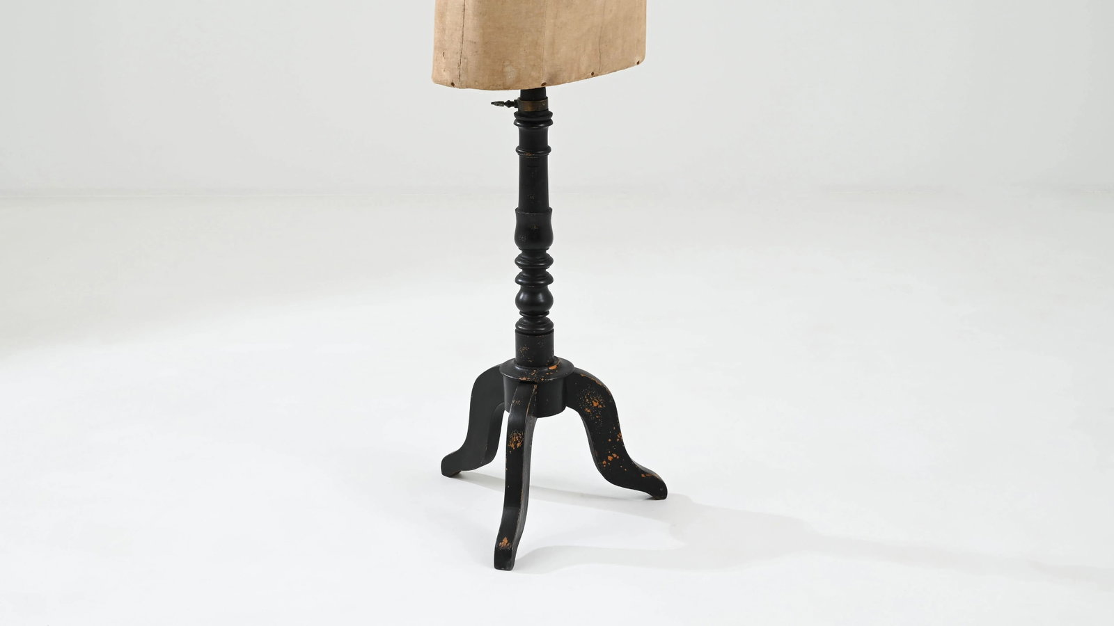 Early 20th Century French Wooden Mannequin - 7