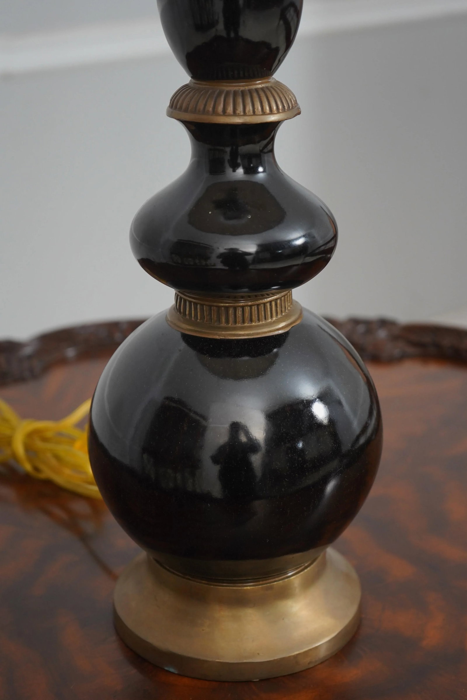 Modern Bulbous Ceramic & Brass Table Lamp - 4
